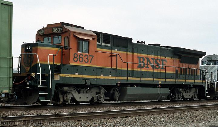 BNSF 8637 B40-8.jpg